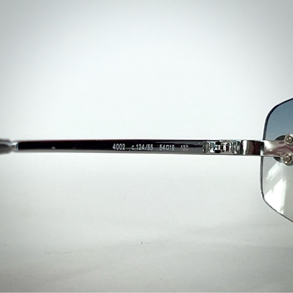 CHANEL Rimless Gradient Sunglasses | Vintage 2000s - Picture 4 of 7